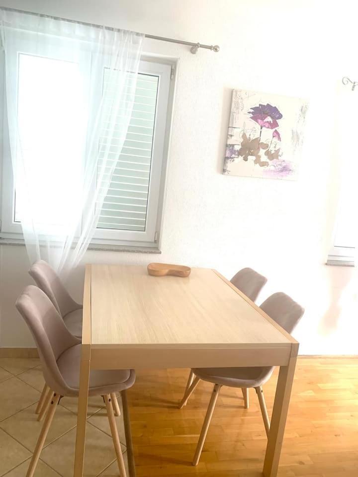 Apartman S & S 마카르스카 외부 사진